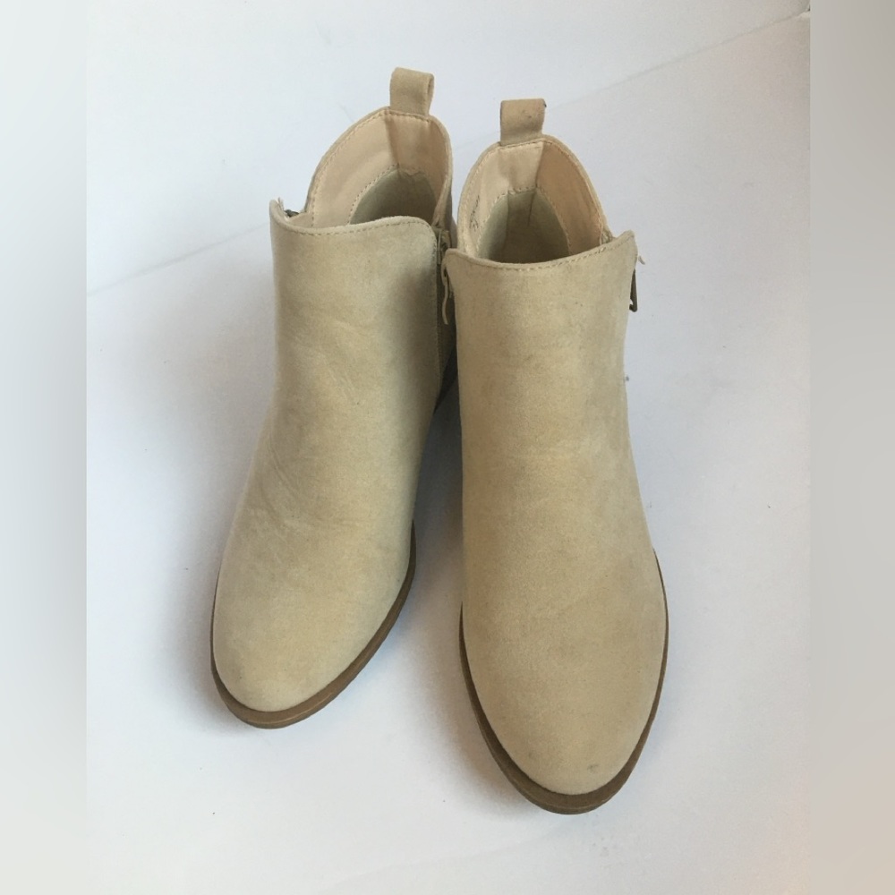 Riverberry Ankle Boots, Beige, Size 7.5